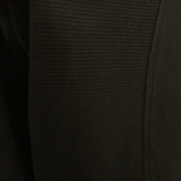 Gap size M/L black cardi with ribbed collar/edges - Picture 2 of 5